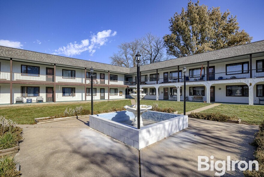 More Photos Of 633 E 10th St, York Apartments For Sale