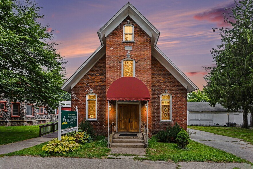 More Photos Of 9 W Shepard St, Hartford Religious Facility For Sale