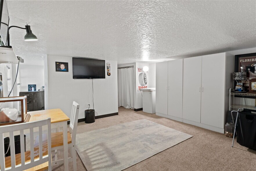 More Photos Of 6826 Ridge Rd, Port Richey Auto Repair For Sale