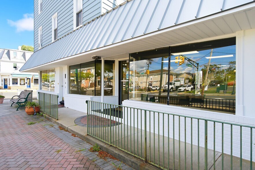 More Photos Of 422-440 Main St, Avon By The Sea Storefront Retail Residential For Lease