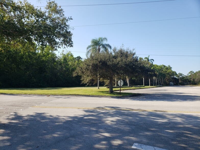 More Photos Of 0 Mall Loop, Jensen Beach Land For Sale