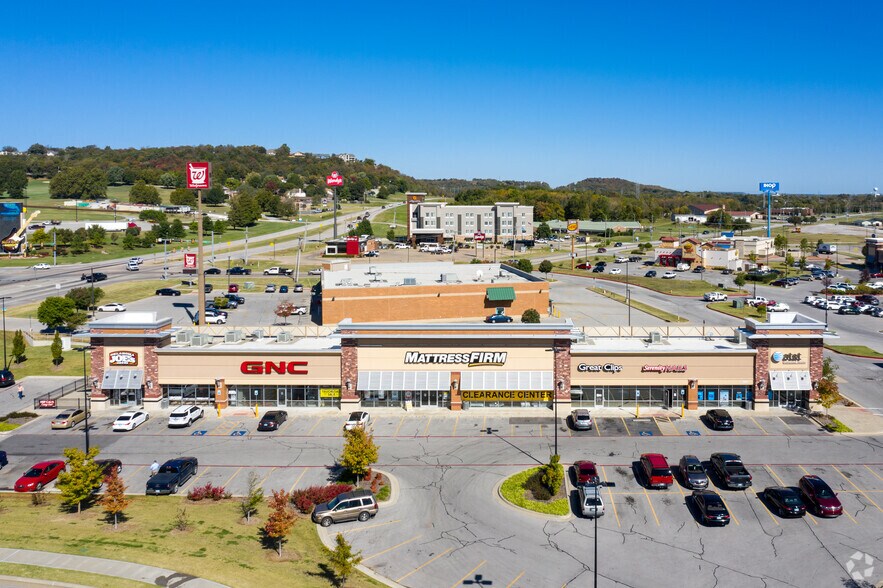 More Photos Of 19361 E Robson Rd, Catoosa General Retail For Lease