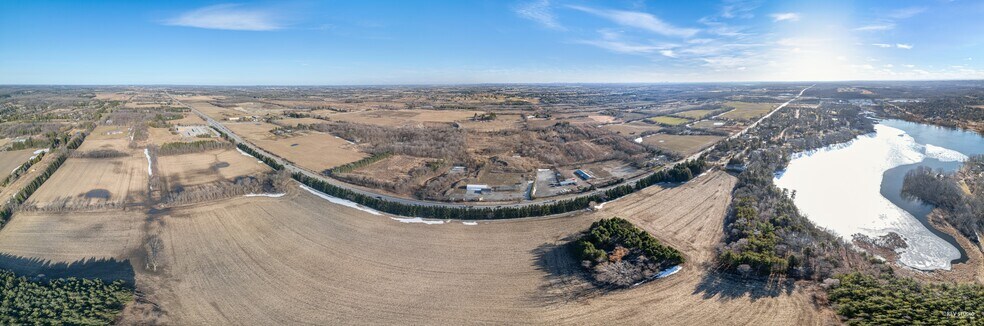 More Photos Of 2737 Bloomington Rd, Whitchurch-Stouffville Garden Center For Sale