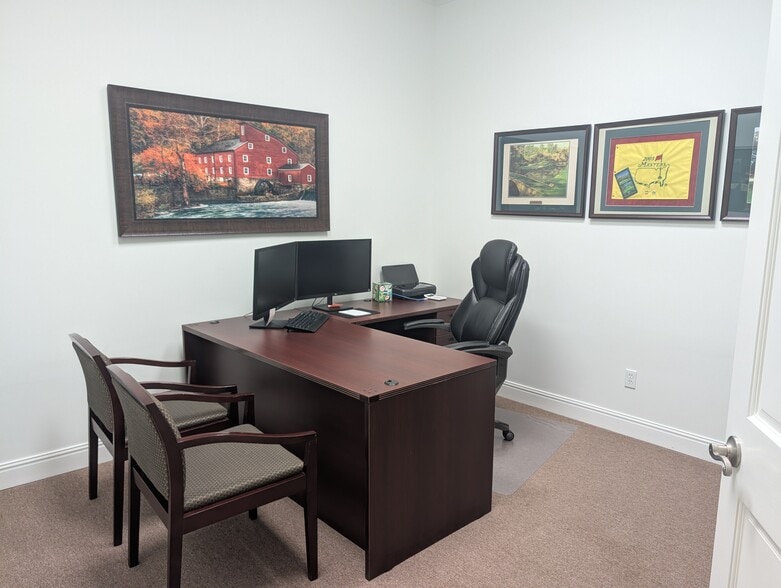 More Photos Of 1815 Lockeway Dr, Alpharetta Office For Sale