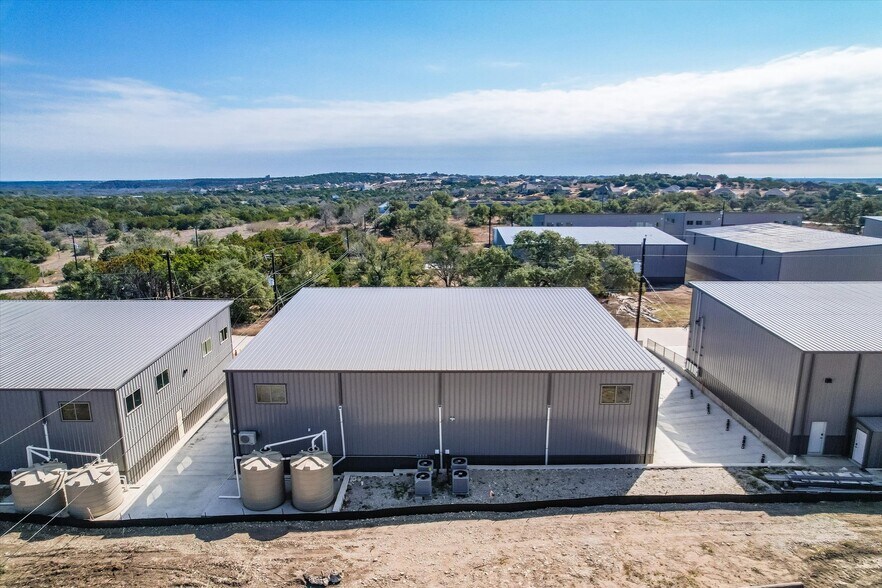 More Photos Of 10020 Darden Hill Rd, Austin Light Distribution For Sale