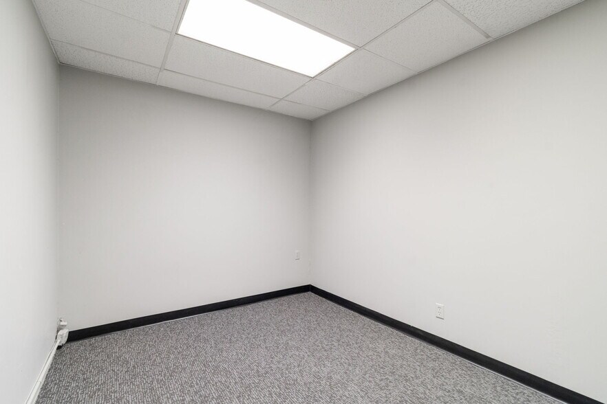 More Photos Of 715 McDuff Ave, Jacksonville Storefront Retail Residential For Sale