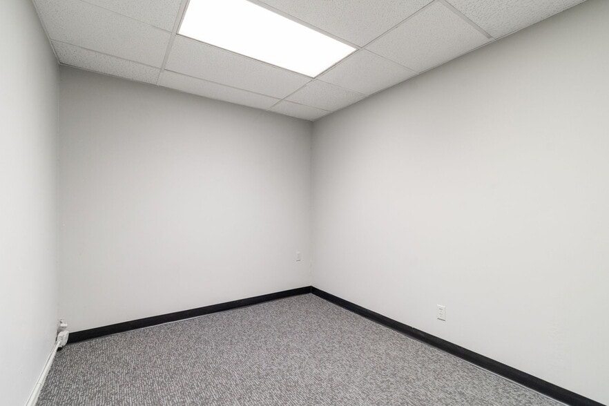 More Photos Of 715 McDuff Ave N, Jacksonville Storefront Retail Residential For Sale