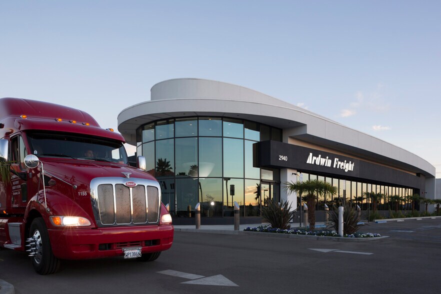 More Photos Of 2940 N Hollywood Way, Burbank Land For Lease