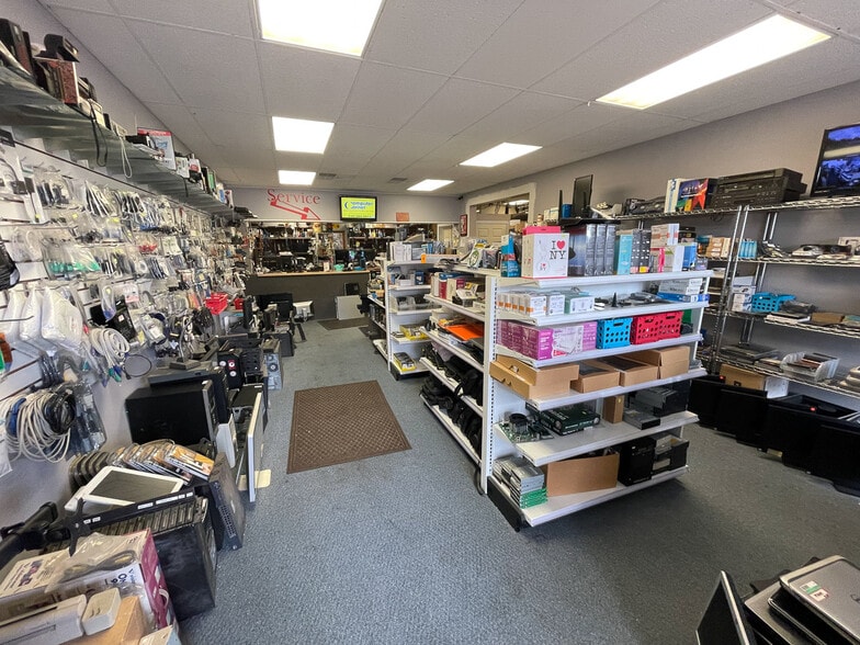 More Photos Of 2700-2728 Cleveland Ave SW, Canton General Retail For Sale