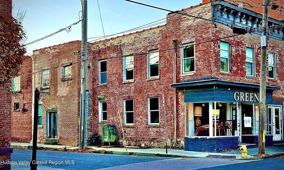 More Photos Of 92 Partition St, Saugerties Storefront Retail Residential For Sale