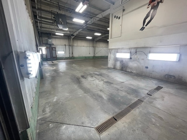 More Photos Of 600 Meyer Rd, Celina Flex For Lease