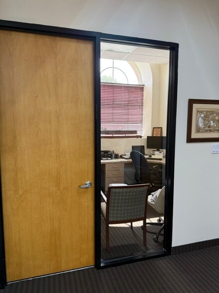 More Photos Of 321 E Hillsboro Blvd, Deerfield Beach Office For Sale