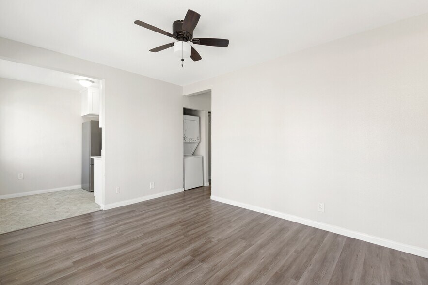 More Photos Of 4421 Wall St, Los Angeles Apartments For Sale