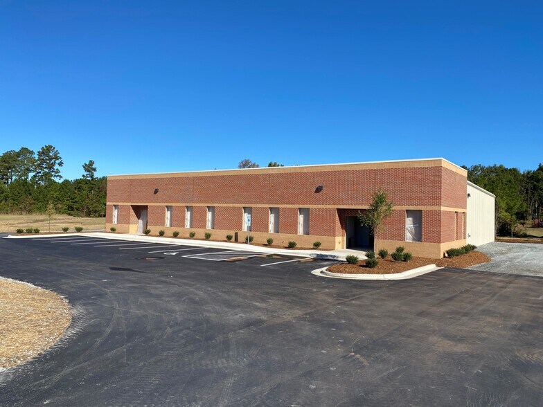 More Photos Of 228 Airport Industrial, Clayton Flex For Lease