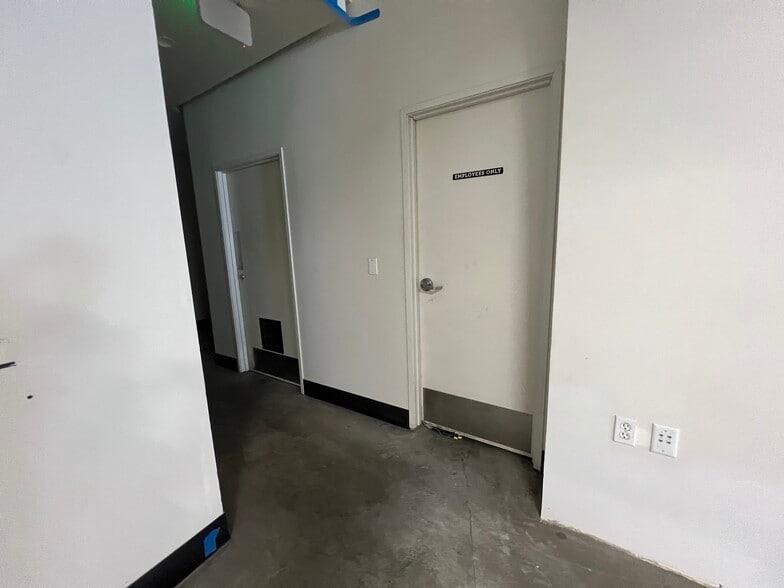 More Photos Of 902-914 Broadway, Santa Monica Unknown For Lease