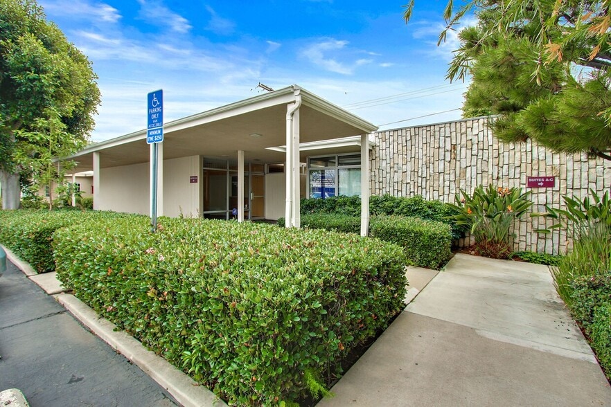 More Photos Of 1500 E Katella Ave, Orange Medical For Sale