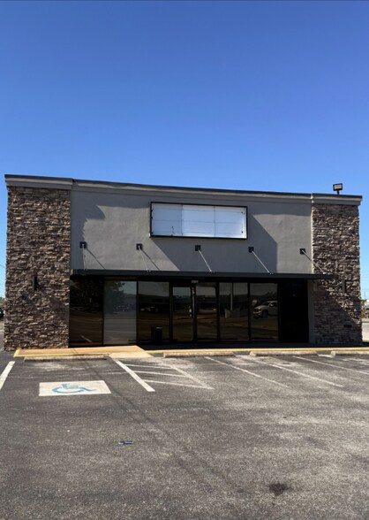 Primary Photo Of 2019 N Locust Ave, Lawrenceburg Office For Lease