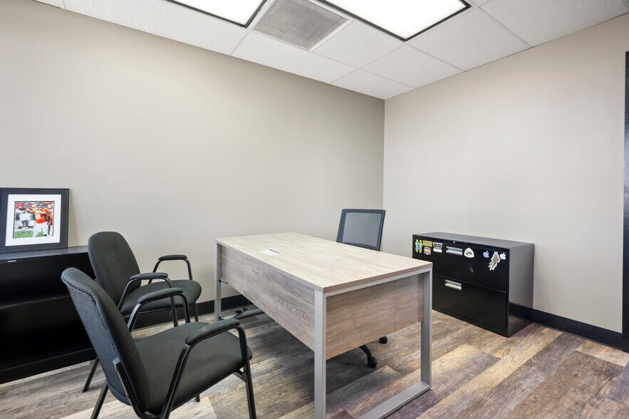 More Photos Of 215 S Wadsworth Blvd, Lakewood Medical For Lease