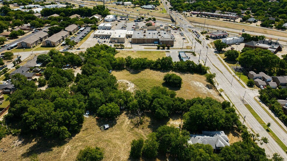 More Photos Of 417 E Danieldale Rd, Duncanville Land For Lease