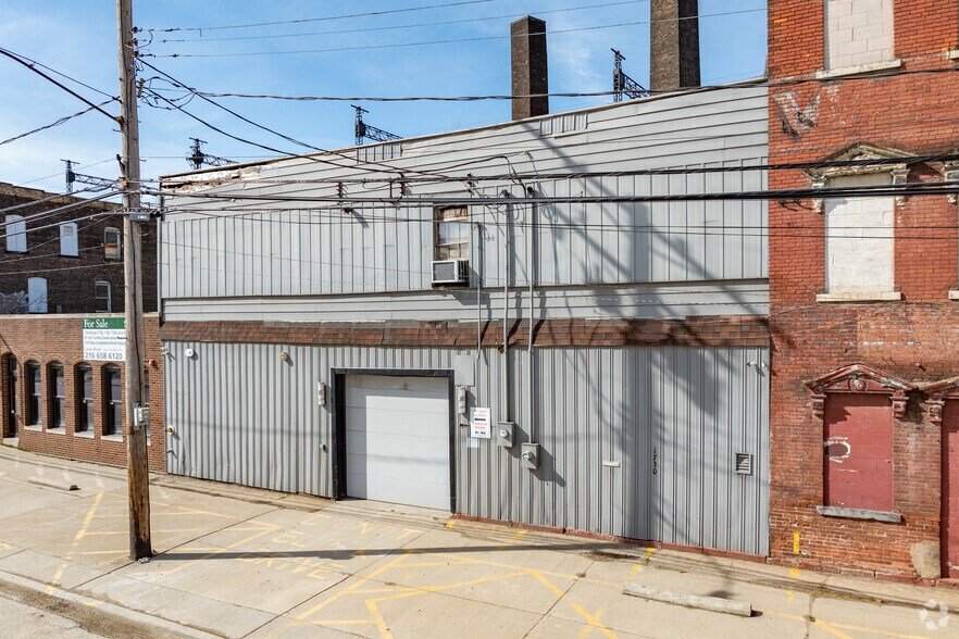 More Photos Of 1720 Columbus Rd, Cleveland Office Residential For Sale