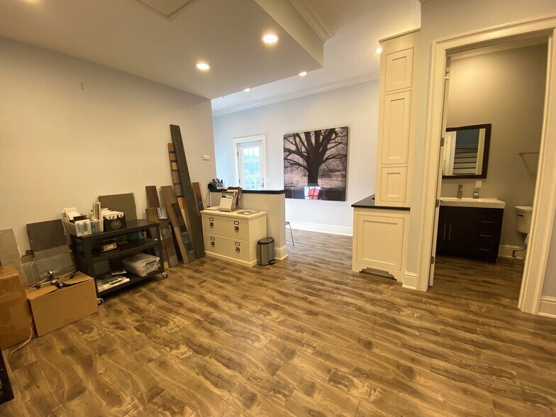 More Photos Of 215 River Road Ext, Cos Cob Office For Lease