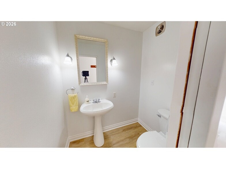 More Photos Of 2145 Webb St, West Linn Apartments For Sale