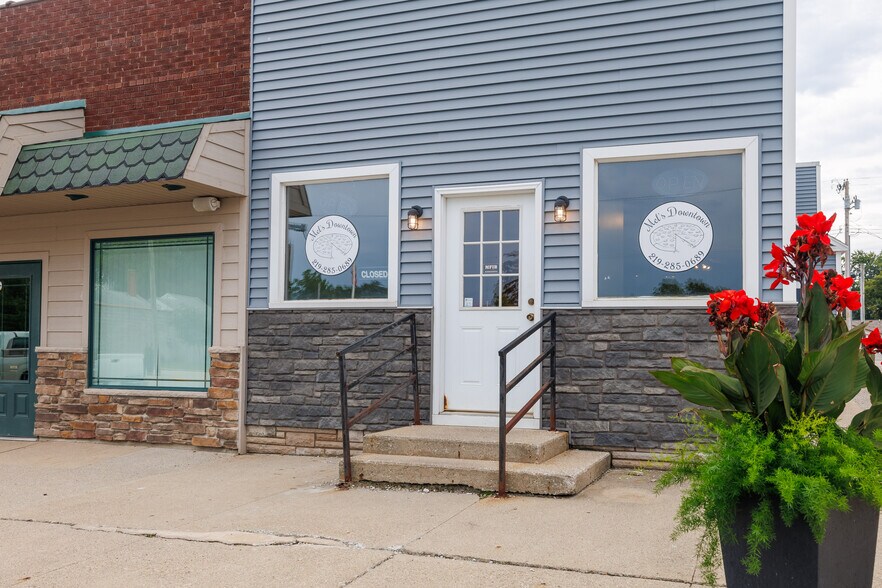 More Photos Of 215 E State St, Morocco Restaurant For Sale