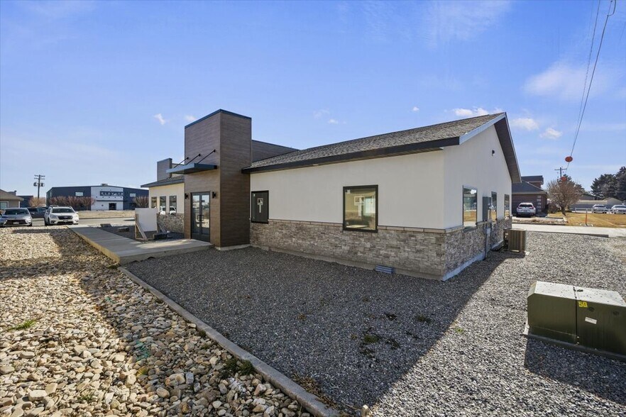 More Photos Of 1404 Pomerelle Ave, Burley Medical For Lease