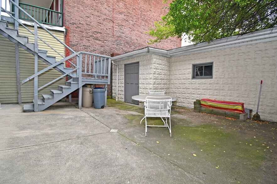 More Photos Of 15 S 14th St, Pittsburgh Multifamily For Sale