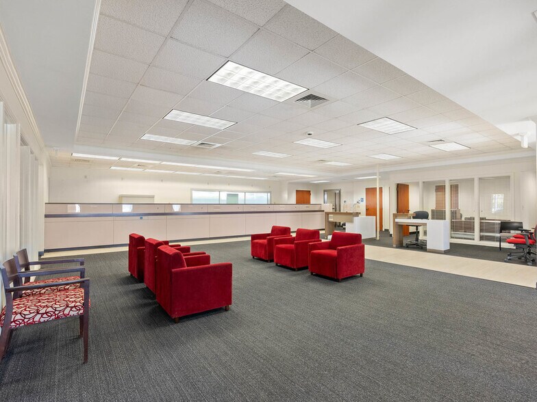 More Photos Of 79 S Main St, Inman General Retail For Sale