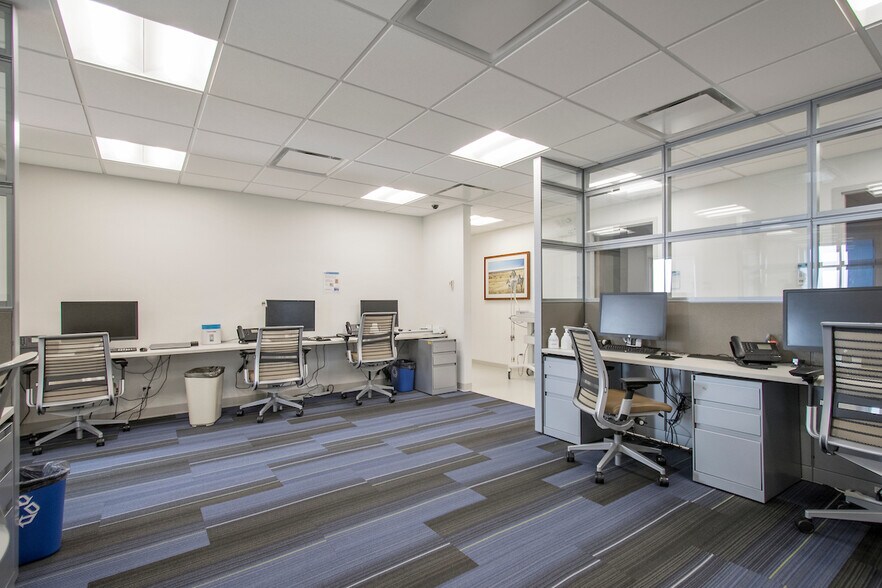 More Photos Of 1945 W Wilson Ave, Chicago Medical For Lease