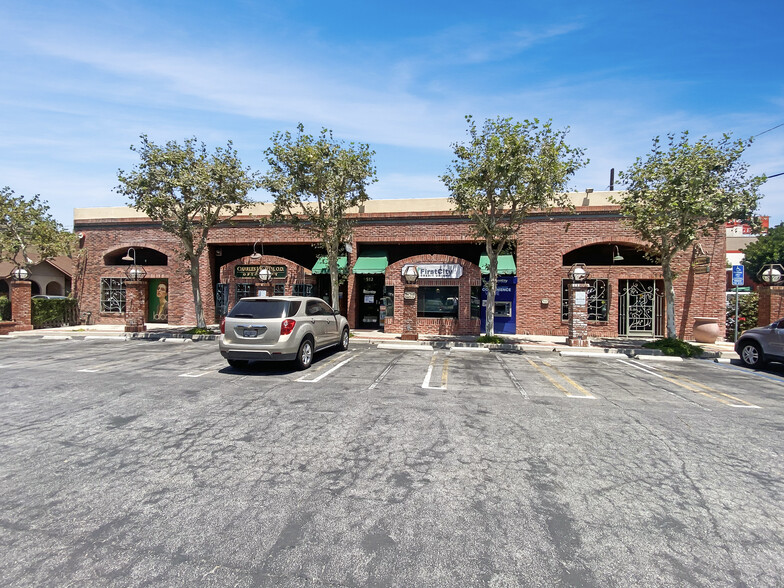 Primary Photo Of 1 W California Blvd, Pasadena Storefront Retail Office For Lease