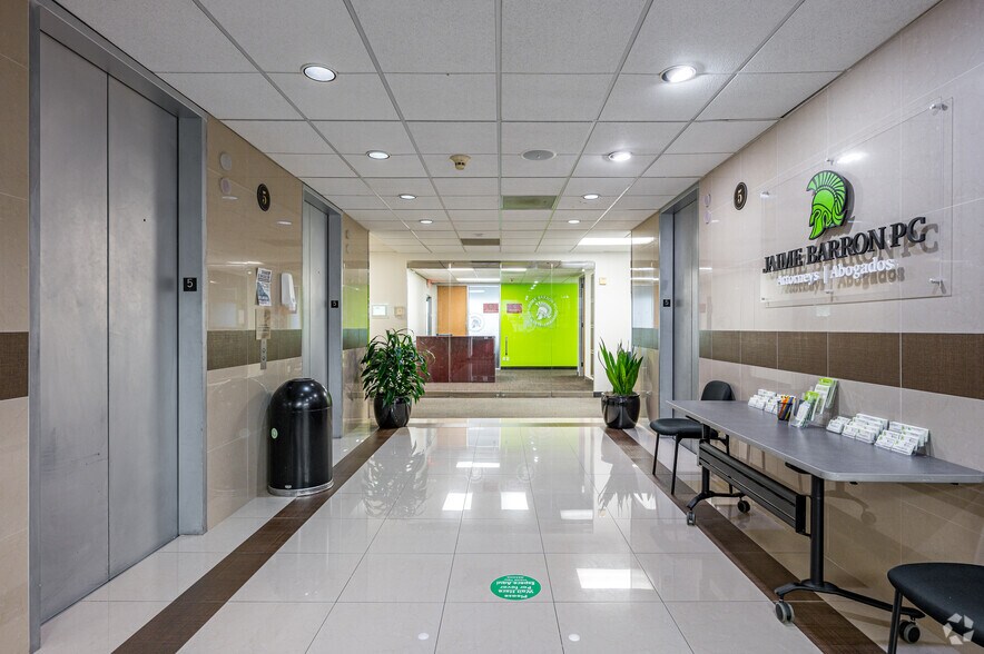More Photos Of 7610 N Stemmons Fwy, Dallas Office For Lease