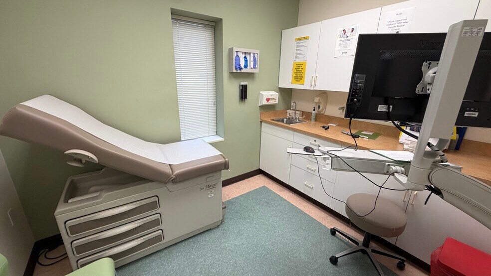 More Photos Of 4379 Easton Ave, Bethlehem Medical For Lease