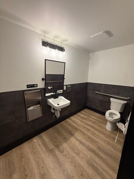 More Photos Of 27820 Dorris Dr, Carmel General Retail For Lease