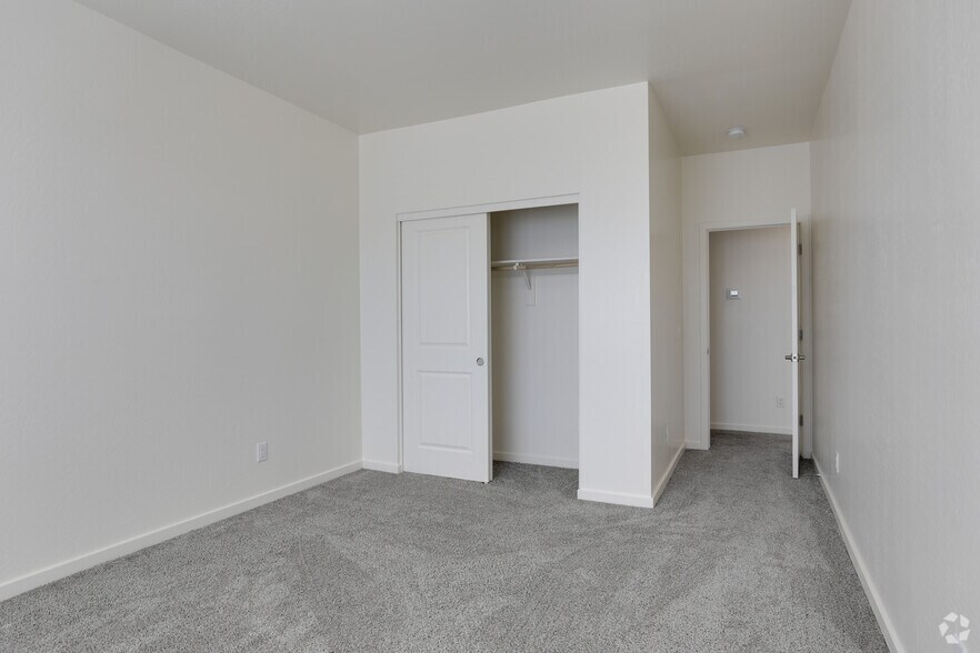 More Photos Of 701 N McQueen Rd, Chandler Apartments For Sale