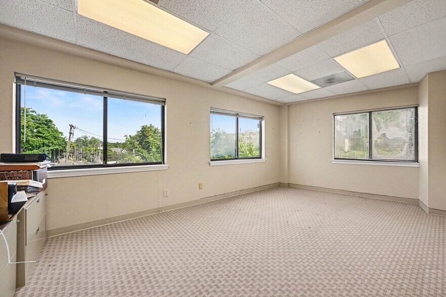 More Photos Of 22-24 East Ave, New Canaan Office For Sale