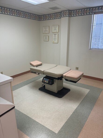 More Photos Of 361 Broadway, Kingston Medical For Sale