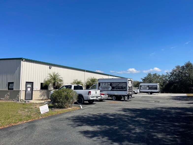 More Photos Of 1817 Greenleaf Ln, Leesburg Light Distribution For Sale