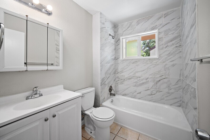 More Photos Of 126 W Cheyenne Rd, Colorado Springs Apartments For Sale