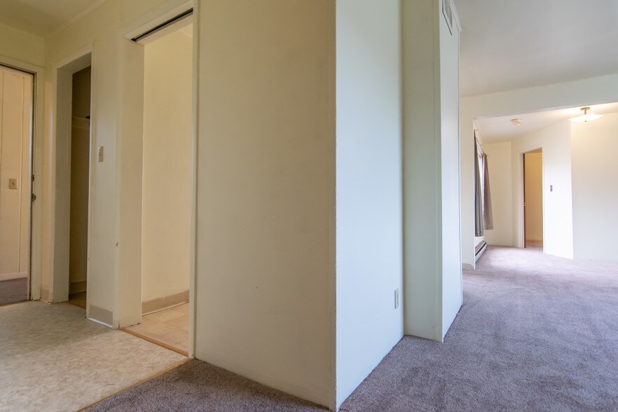 More Photos Of 527 E 1st St, Port Angeles Apartments For Sale