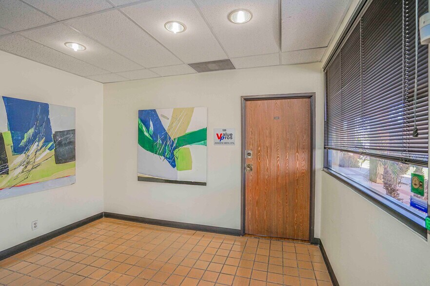 More Photos Of 4128 W Commonwealth Ave, Fullerton Office For Sale