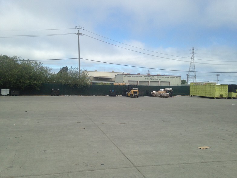 More Photos Of 11 Parr Blvd, Richmond Distribution For Lease