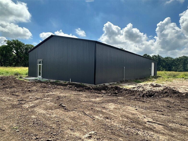 Primary Photo Of 3821 Quanah Hill Rd, Weatherford Industrial For Lease