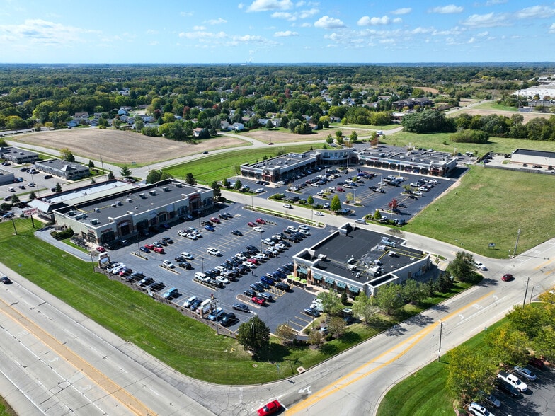More Photos Of 713-751 S Perryville Rd, Rockford Storefront For Lease