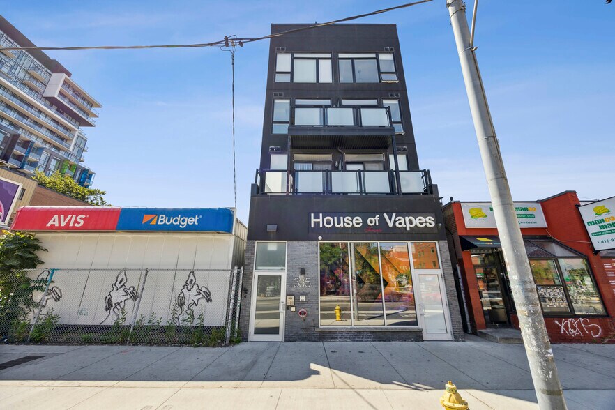 More Photos Of 335 College St, Toronto Apartments For Sale