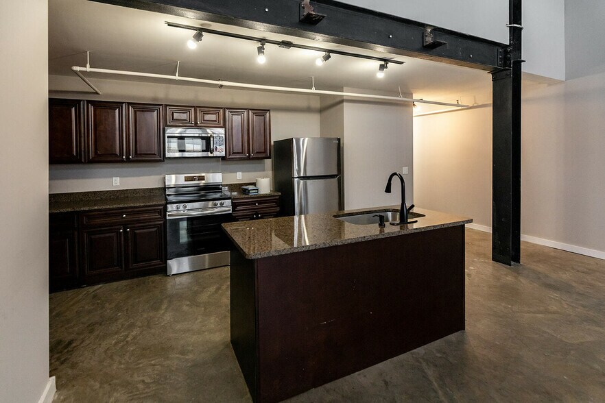 More Photos Of , Memphis Multifamily For Sale