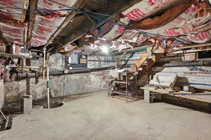 More Photos Of 193 Elk St, Buffalo Religious Facility For Sale