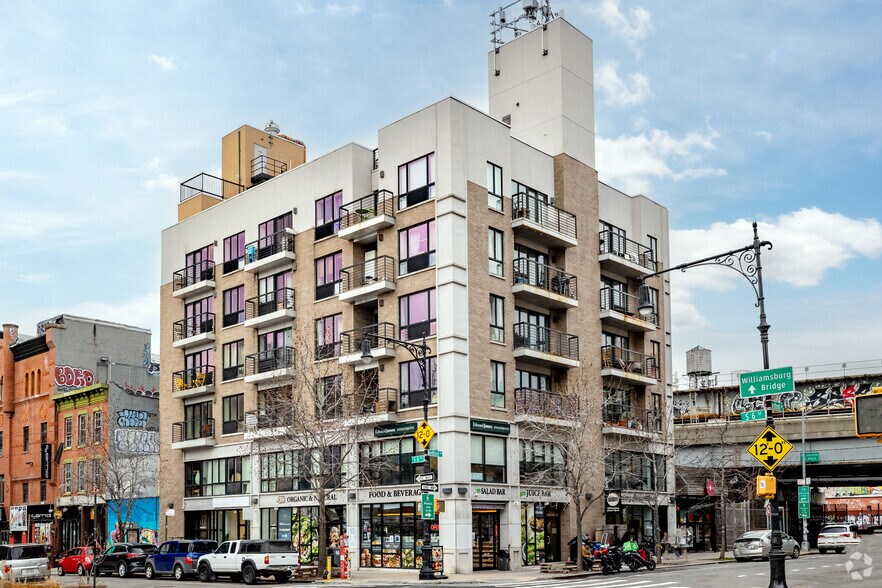 More Photos Of 400 Bedford Ave, Brooklyn Multifamily For Sale
