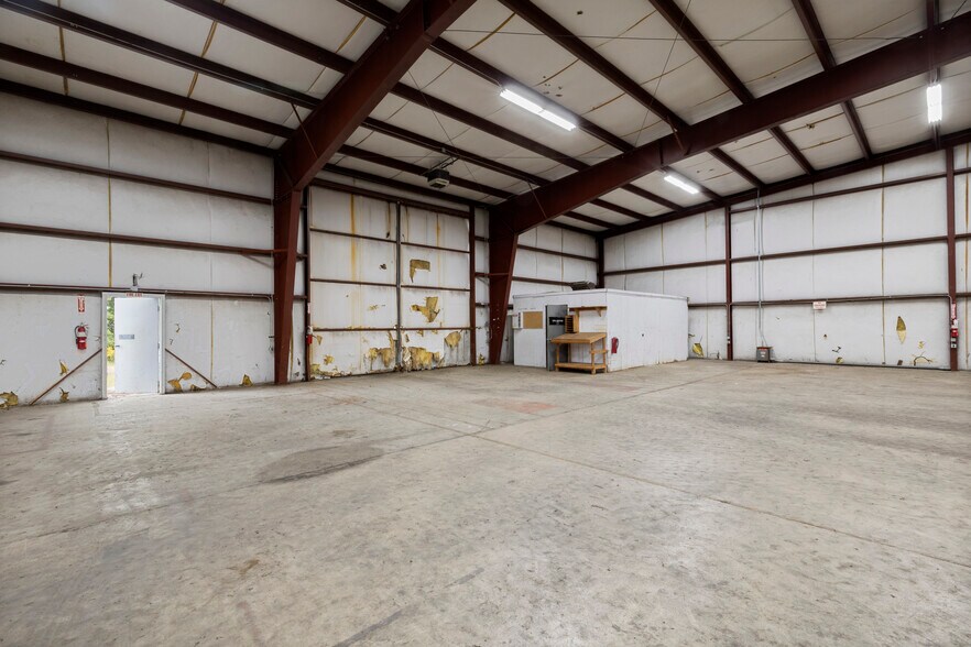 More Photos Of 401 Keys Rd, Elma Distribution For Lease